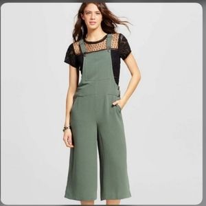 Xhiliration Capri Overalls